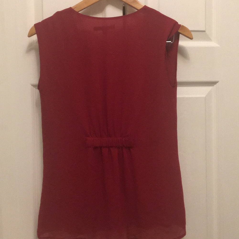 Top - Picture 2 of 2